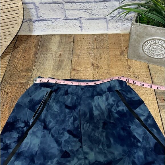 LULULEMON MEN SURGE SHORT 6" LINED BOLD LINES SPRAY DYE - Picture 11 of 14